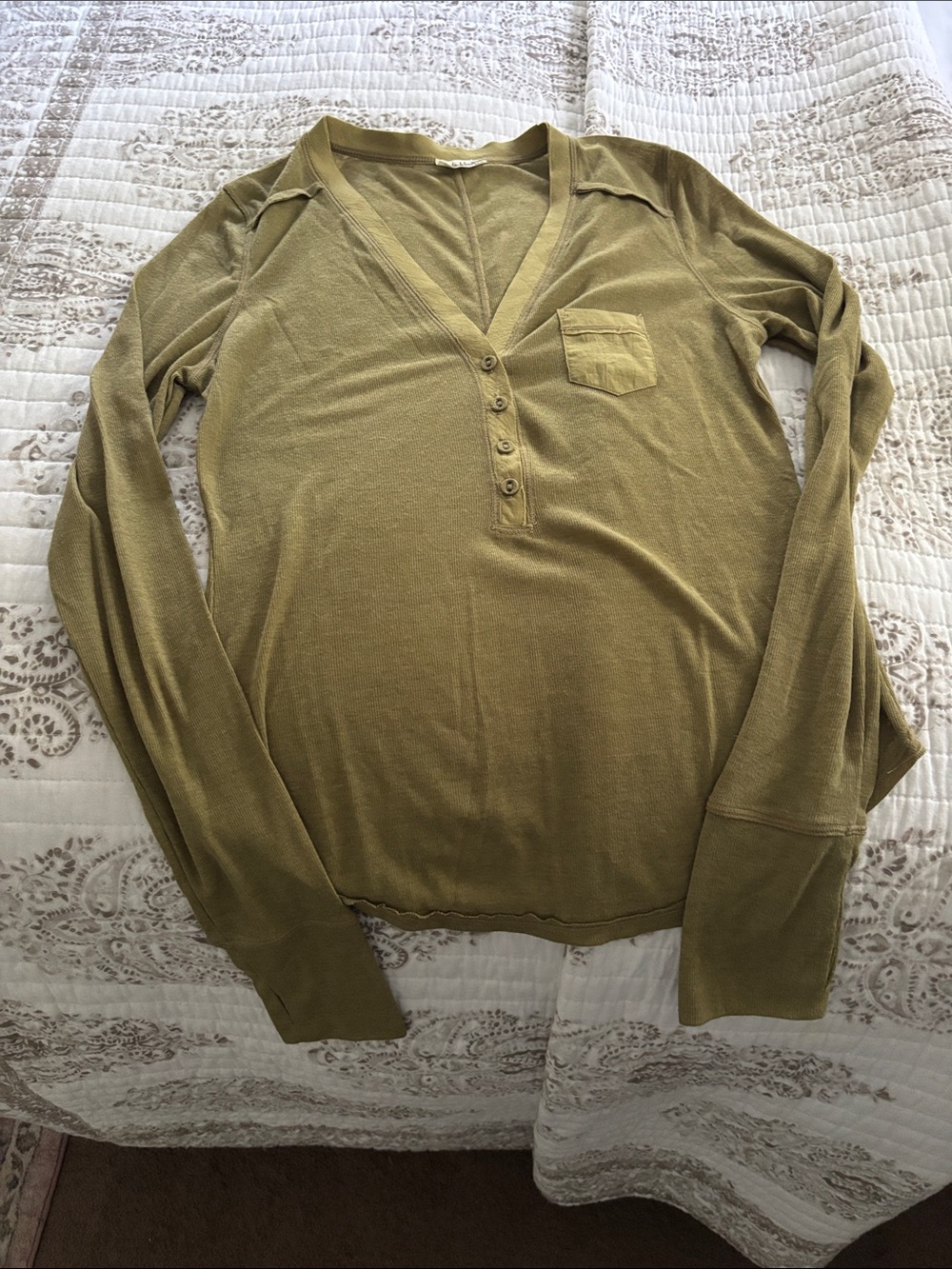 Free People intimately by Free People olive Green Henley NWOT